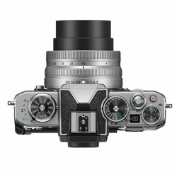 NIKON Z fc + Z DX 16-50mm VR  + SD 64GB